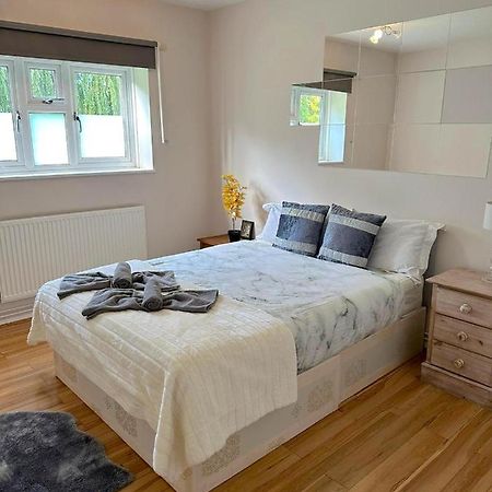 303 Alexandra Avenue Ha2 9Dx Apartment Pinner Ngoại thất bức ảnh