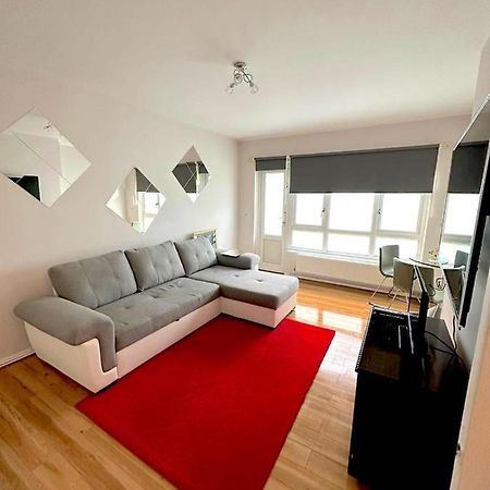 303 Alexandra Avenue Ha2 9Dx Apartment Pinner Ngoại thất bức ảnh